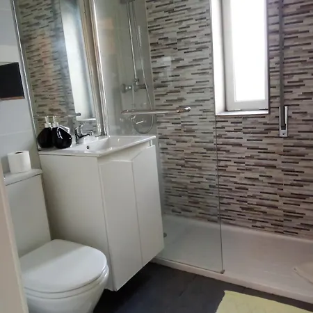 Miramar On View فيلة